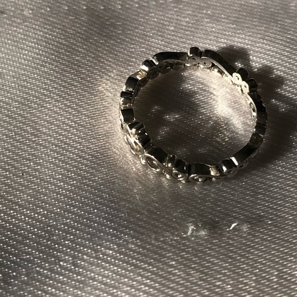 Sterling silver crown heart detailing shape ring 6 - Picture 3 of 6